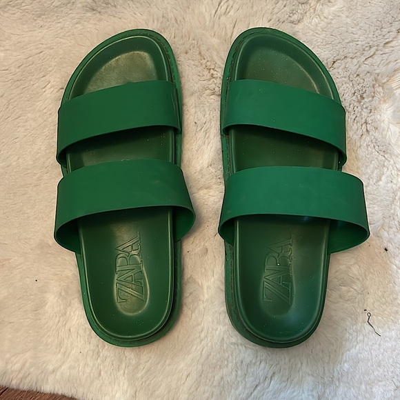 Zara Vibrant Green Slip On Moulded Sandals - Picture 4 of 9